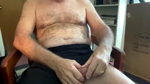 Snapshot of memesman chatting on 02/08/25, 07:05 Mimis man online show from 02/08/25, 07:05