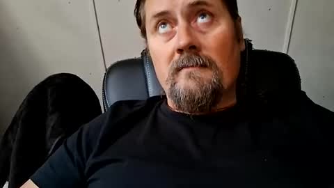 men10_12_1983 online show from 09/12/25, 08:14