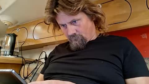 men10_12_1983 online show from 09/26/25, 07:01