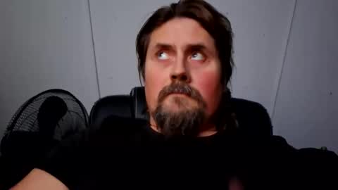 men10_12_1983 online show from 11/12/25, 07:46