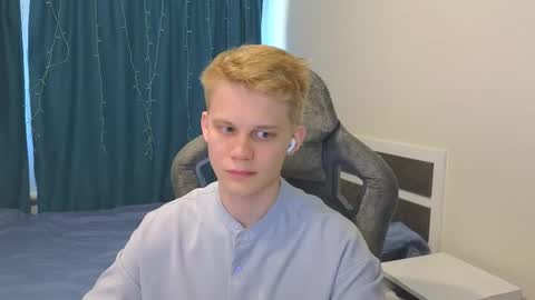 Mickey online show from 09/17/25, 08:05