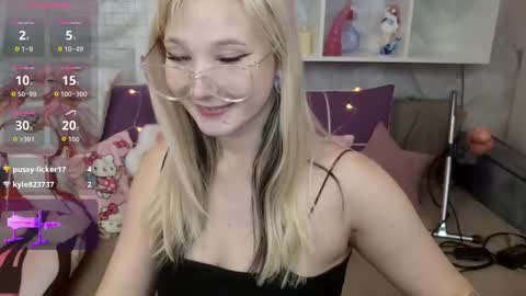MeowkaKitty online show from 09/20/25, 01:28
