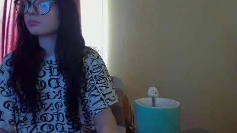 Snapshot of meowli chatting on 03/12/25, 03:57 meowli online show from 03/12/25, 03:57