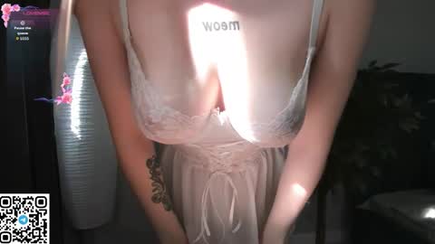 Snapshot of meowmonica chatting on 09/14/25, 08:13 Monica online show from 09/14/25, 08:13