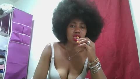 Snapshot of meraldaaaa chatting on 10/07/25, 05:43 meraldaaaa online show from 10/07/25, 05:43