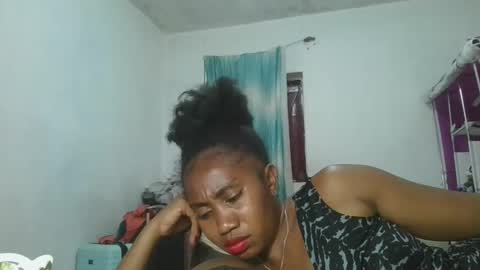 Snapshot of meraldaaaa chatting on 10/13/25, 06:52 meraldaaaa online show from 10/13/25, 06:52