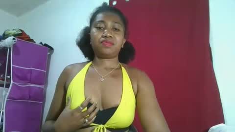 Snapshot of meraldaaaa chatting on 10/17/25, 02:59 meraldaaaa online show from 10/17/25, 02:59