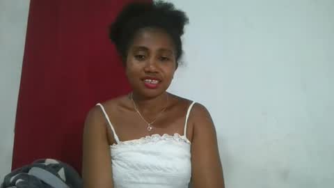 Snapshot of meraldaaaa chatting on 10/23/25, 04:28 meraldaaaa online show from 10/23/25, 04:28