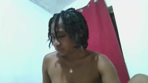 Snapshot of meraldaaaa chatting on 10/26/25, 10:36 meraldaaaa online show from 10/26/25, 10:36