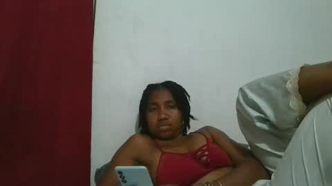 Snapshot of meraldaaaa chatting on 10/27/25, 10:41 meraldaaaa online show from 10/27/25, 10:41