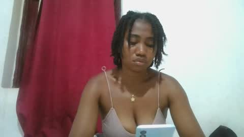 Snapshot of meraldaaaa chatting on 10/29/25, 05:53 meraldaaaa online show from 10/29/25, 05:53