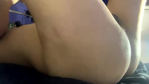 gurlnips online show from 12/10/24, 12:05