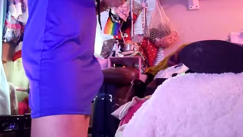 gurlnips online show from 01/18/25, 03:42