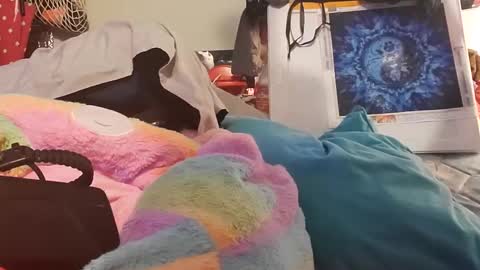 gurlnips online show from 01/28/25, 08:47