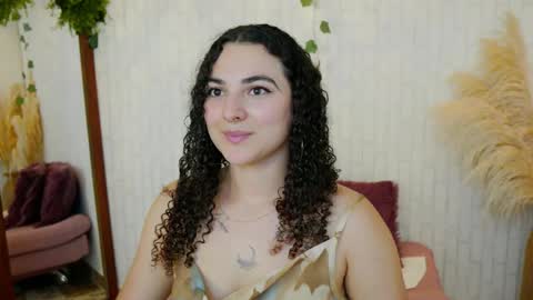 Snapshot of merida_bell18 chatting on 09/12/25, 10:32 Merida Bell online show from 09/12/25, 10:32