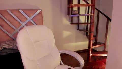 Snapshot of merida_taylor_ chatting on 01/11/25, 03:20 Merida online show from 01/11/25, 03:20