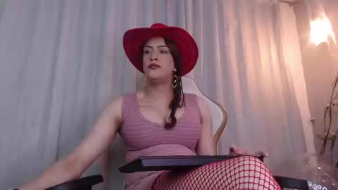 Snapshot of meriiiidaa chatting on 10/18/25, 03:53 meriiiidaa online show from 10/18/25, 03:53