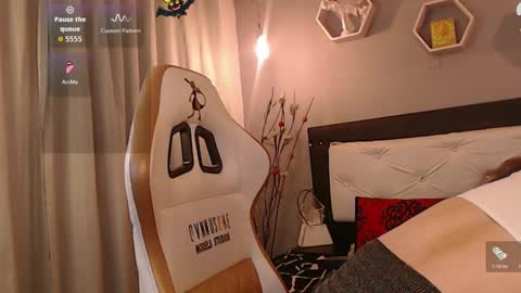 Snapshot of meriiiidaa chatting on 11/12/25, 03:18 meriiiidaa online show from 11/12/25, 03:18