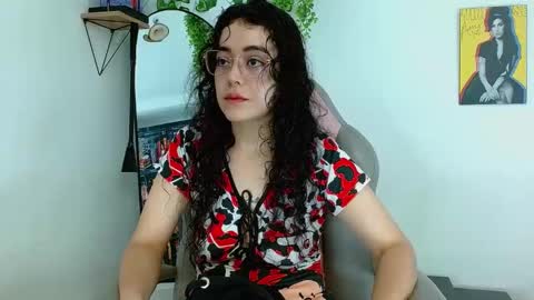Snapshot of merliah_xd chatting on 10/04/25, 02:15 Liah online show from 10/04/25, 02:15