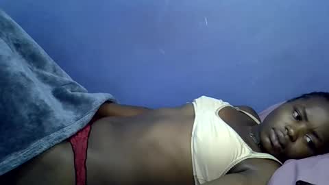 Snapshot of merlin_queen chatting on 10/10/25, 01:48 merlin_queen online show from 10/10/25, 01:48