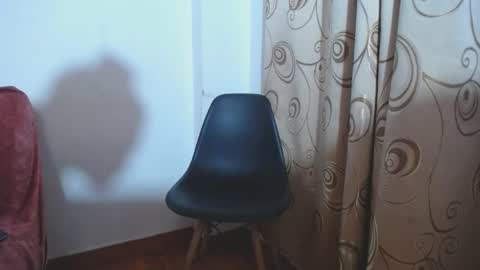 Snapshot of merlinaadams_ chatting on 03/05/25, 11:38 Merlina online show from 03/05/25, 11:38