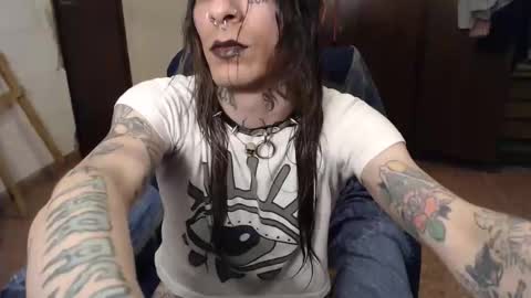 merurial1 online show from 10/15/25, 01:28