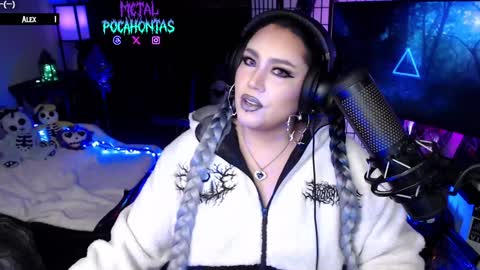 Snapshot of metalpocahotass chatting on 12/22/24, 05:23 MetalPocahotass online show from 12/22/24, 05:23