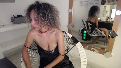 Mulata Spencer online show from 01/31/25, 03:33