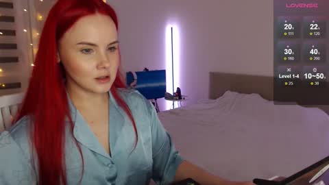 Snapshot of mi_cherry chatting on 01/15/25, 02:49 Alice online show from 01/15/25, 02:49