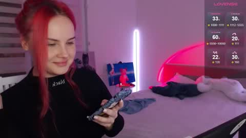 Snapshot of mi_cherry chatting on 02/22/25, 10:42 Alice online show from 02/22/25, 10:42