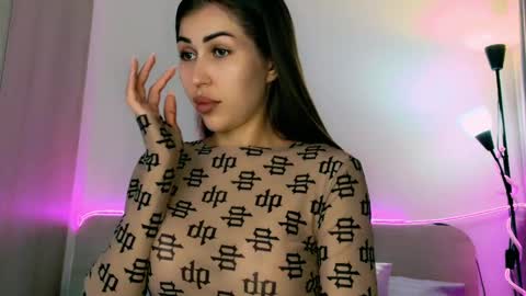 Snapshot of mia4sin chatting on 01/02/25, 11:31 Mia Martskaya online show from 01/02/25, 11:31