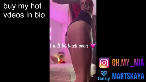 Snapshot of mia4sin chatting on 10/22/25, 10:15 Mia Martskaya online show from 10/22/25, 10:15