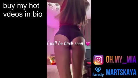 Snapshot of mia4sin chatting on 10/31/25, 09:21 Mia Martskaya online show from 10/31/25, 09:21