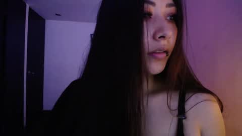 Mia zoe online show from 02/19/25, 04:55