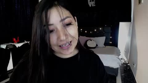 Mia zoe online show from 09/10/25, 04:40