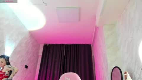 Mia  GMT7 Mon Tue Wen Thur 1000am-0300pm Sat 0300am-0900am online show from 11/09/25, 12:42