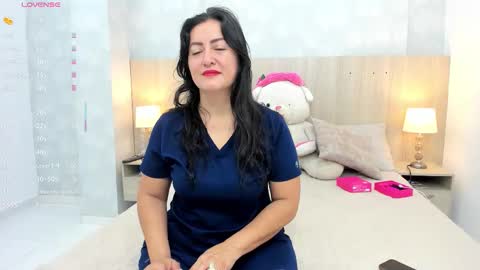 Mia Aristizabal online show from 10/09/25, 11:19