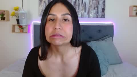 M I A  A Y R A online show from 09/27/25, 02:44