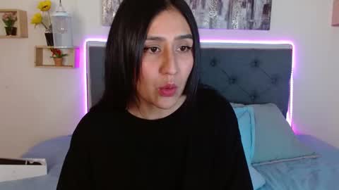 M I A  A Y R A online show from 09/30/25, 03:39