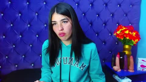 Snapshot of mia_charlothe chatting on 01/22/25, 03:09 mia_charlothe online show from 01/22/25, 03:09
