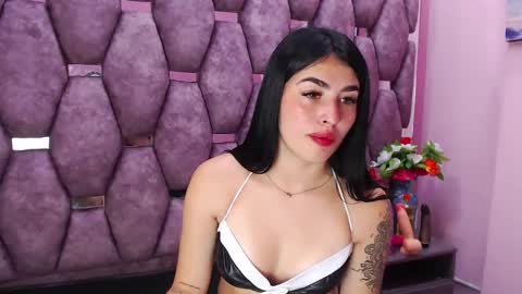 Snapshot of mia_charlothe chatting on 02/06/25, 02:44 mia_charlothe online show from 02/06/25, 02:44