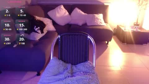 Snapshot of mia_collens_ chatting on 01/07/25, 01:28 MIA online show from 01/07/25, 01:28
