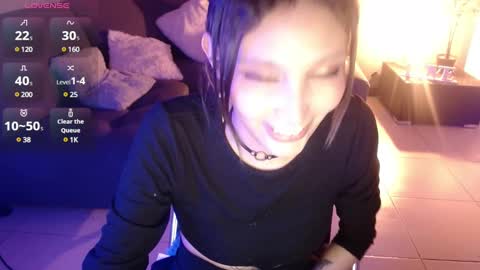Snapshot of mia_collens_ chatting on 01/07/25, 07:31 MIA online show from 01/07/25, 07:31