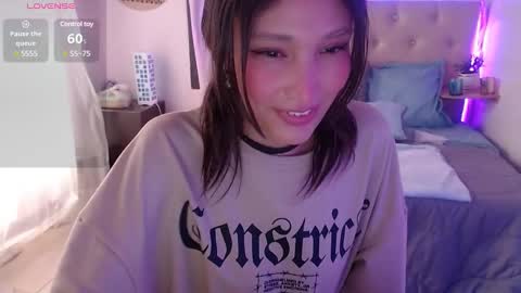 Snapshot of mia_collens_ chatting on 01/11/25, 09:46 MIA online show from 01/11/25, 09:46