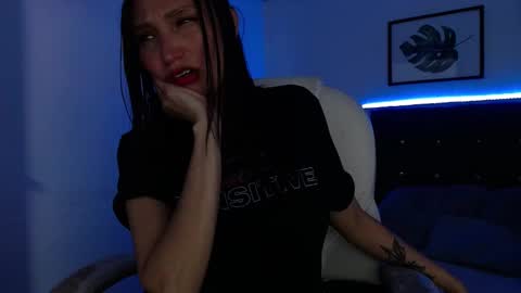 Snapshot of mia_collens_ chatting on 09/13/25, 03:06 MIA online show from 09/13/25, 03:06