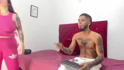 mia online show from 10/01/25, 10:54