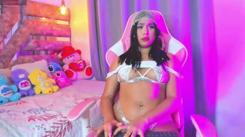 Snapshot of mia_coxx1 chatting on 01/26/25, 06:59 Mia online show from 01/26/25, 06:59