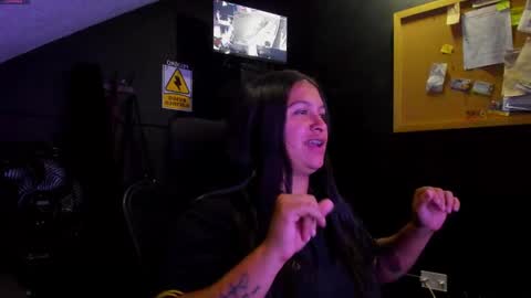 Mia daniela  online show from 10/02/25, 02:29