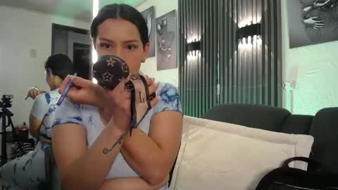 mia_garcia28 online show from 10/03/25, 07:55