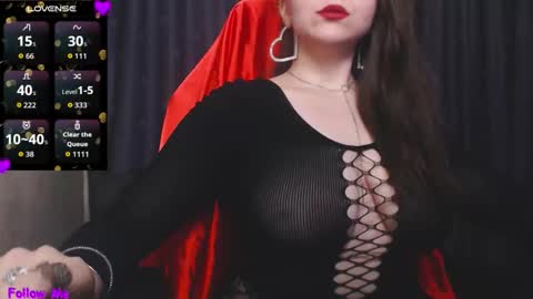 Snapshot of mia_joy8 chatting on 10/13/25, 05:02 MiaJoy online show from 10/13/25, 05:02